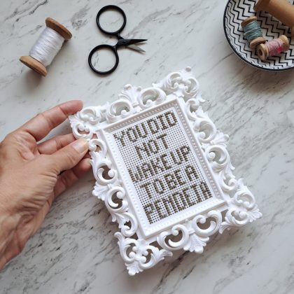 Embroidery on 3D frame white template